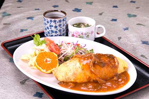 サンフラワーレスト　デミグラスソースオムライス