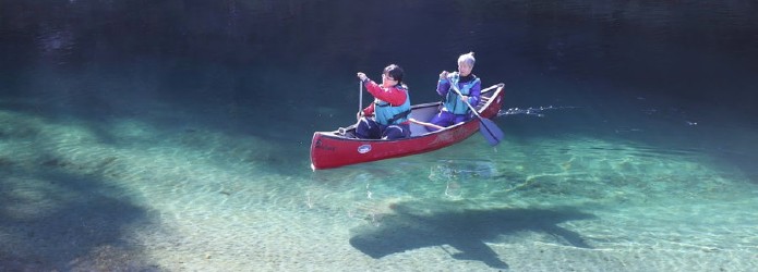 浮かんでいるのは川か宙か？　仁淀ブルーを満喫する体験がスタート！