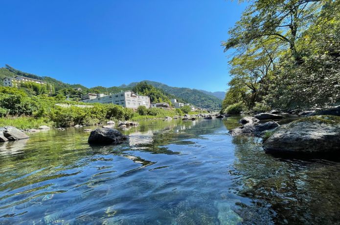 「女性アユ釣り師が友釣りのリアルを実況中継！」第2回「土居川の友釣り体験スクール」