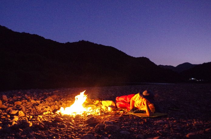 河原でカウボーイ流ソロキャンプ